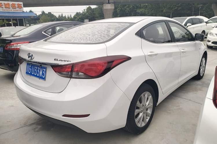 Used Hyundai Elantra (5th Generation / Langdong) 2016 1.6L Automatic Smart Version Rear Right 45 Deg