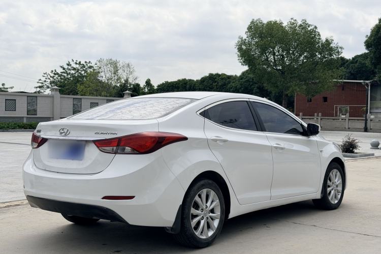 Used Hyundai Elantra (5th Generation / Langdong) 2016 1.6L Manual Fashion Edition Rear Right 45 Deg