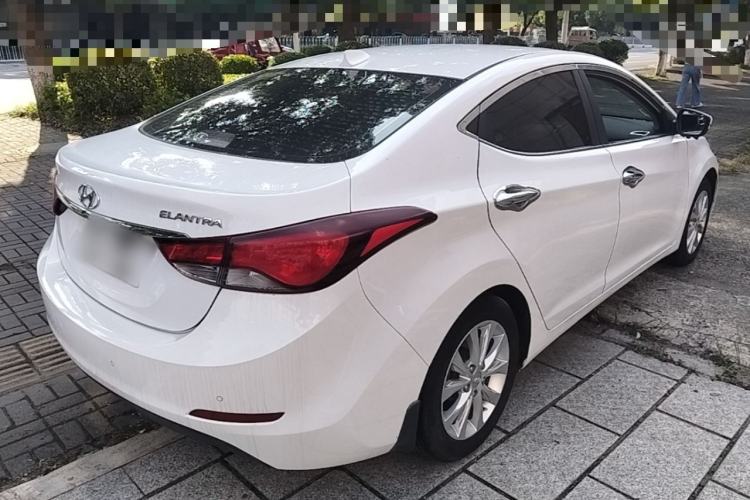 Used Hyundai Elantra (5th Generation / Langdong) 2016 1.6L Automatic Prestige Model Rear Right 45 Deg