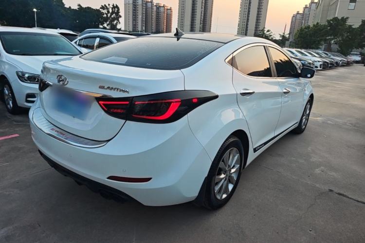 Used Hyundai Elantra (5th Generation / Langdong) 2016 1.6L Automatic Smart Version Rear Right 45 Deg