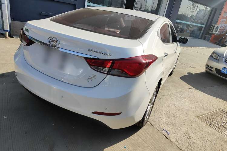 Used Hyundai Elantra (5th Generation / Langdong) 2016 1.6L Automatic Prestige Model Rear Right 45 Deg
