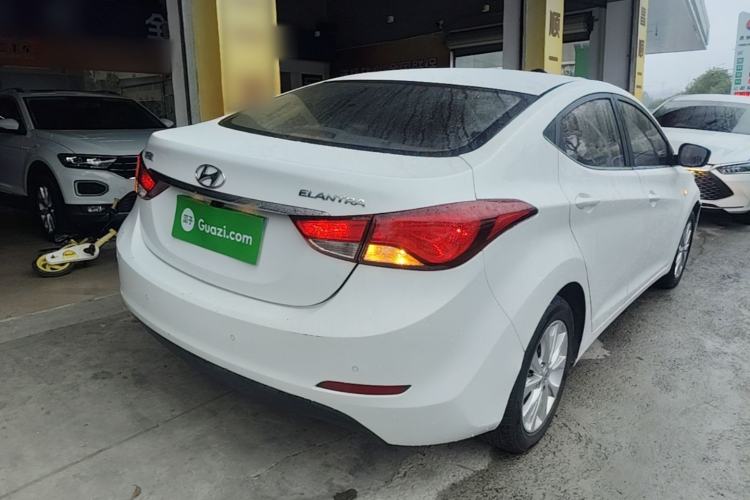 Used Hyundai Elantra (5th Generation / Langdong) 2016 1.6L Automatic Smart Version Rear Right 45 Deg