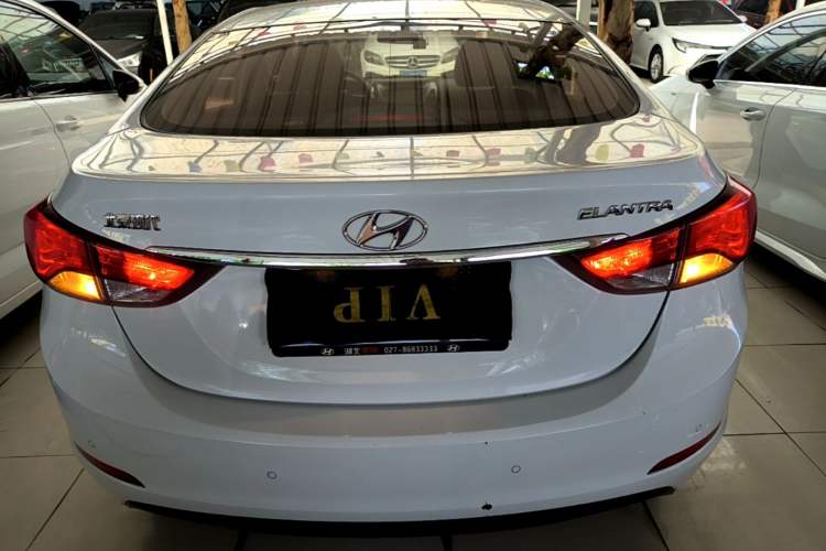Used Hyundai Elantra (5th Generation / Langdong) 2016 1.6L Automatic Smart Version Rear