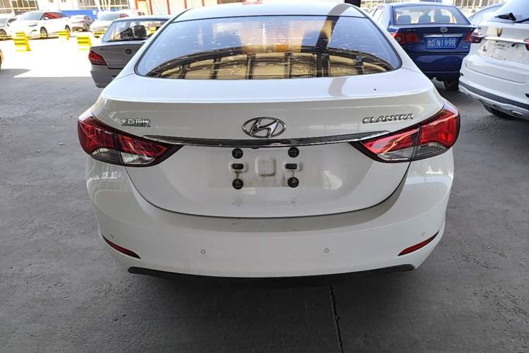 Used Hyundai Elantra (5th Generation / Langdong) 2016 1.6L Automatic Prestige Model Rear