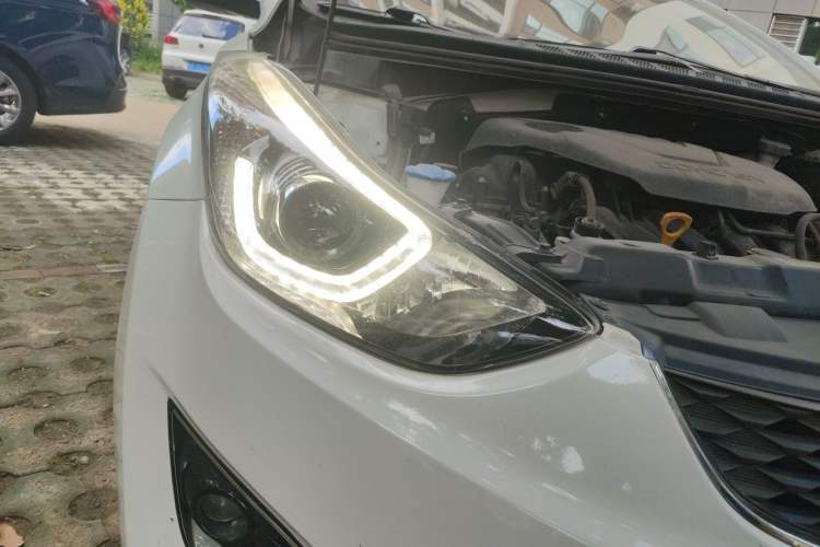 Used Hyundai Elantra (5th Generation / Langdong) 2016 1.6L Automatic Prestige Model Right Front Headlight