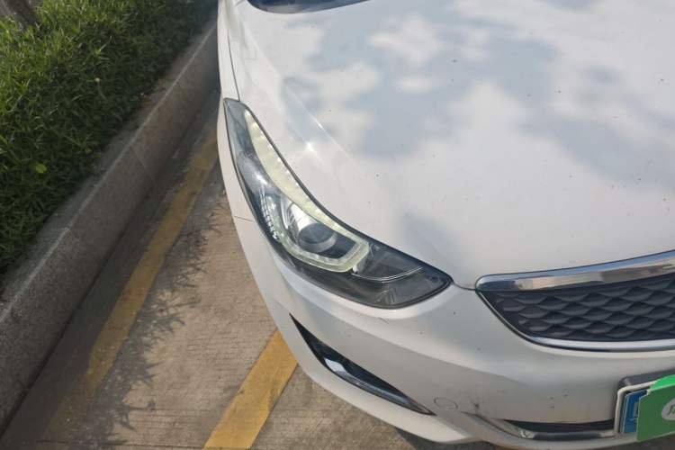 Used Hyundai Elantra (5th Generation / Langdong) 2016 1.6L Automatic Smart Version Right Front Headlight