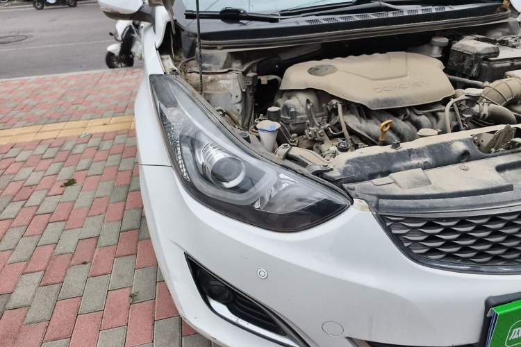 Used Hyundai Elantra (5th Generation / Langdong) 2016 1.6L Automatic Prestige Model Right Front Headlight