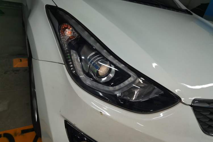 Used Hyundai Elantra (5th Generation / Langdong) 2016 1.6L Automatic Prestige Model Right Front Headlight