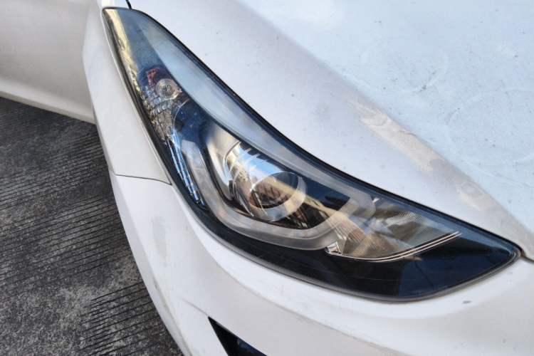 Used Hyundai Elantra (5th Generation / Langdong) 2016 1.6L Automatic Prestige Model Right Front Headlight