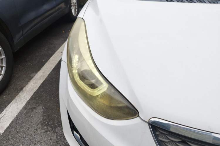 Used Hyundai Elantra (5th Generation / Langdong) 2016 1.6L Automatic Prestige Model Right Front Headlight