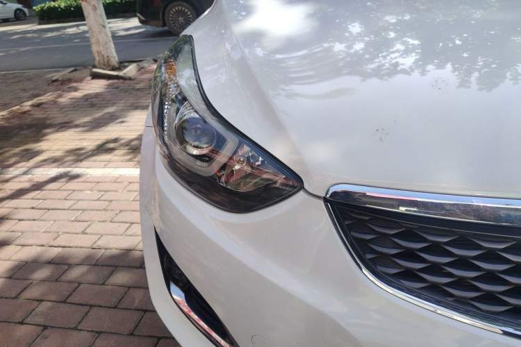 Used Hyundai Elantra (5th Generation / Langdong) 2016 1.6L Automatic Prestige Model Right Front Headlight