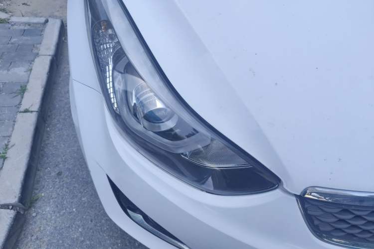 Used Hyundai Elantra (5th Generation / Langdong) 2016 1.6L Automatic Prestige Model Right Front Headlight