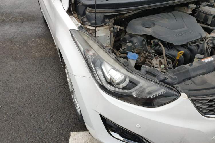 Used Hyundai Elantra (5th Generation / Langdong) 2016 1.6L Automatic Prestige Model Right Front Headlight