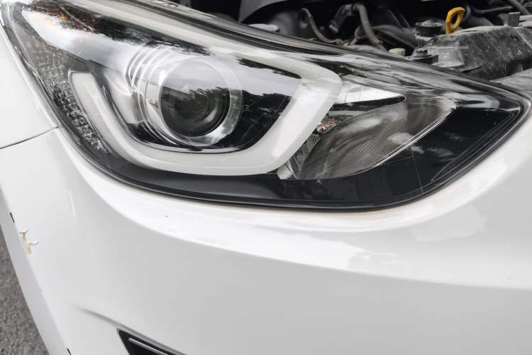 Used Hyundai Elantra (5th Generation / Langdong) 2016 1.6L Manual Fashion Edition Right Front Headlight