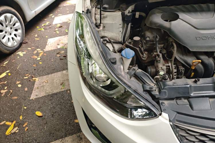 Used Hyundai Elantra (5th Generation / Langdong) 2016 1.6L Automatic Prestige Model Right Front Headlight