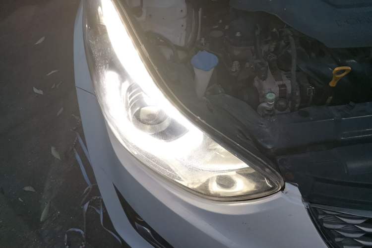 Used Hyundai Elantra (5th Generation / Langdong) 2016 1.6L Automatic Prestige Model Right Front Headlight