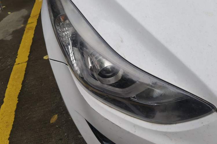 Used Hyundai Elantra (5th Generation / Langdong) 2016 1.6L Automatic Prestige Model Right Front Headlight