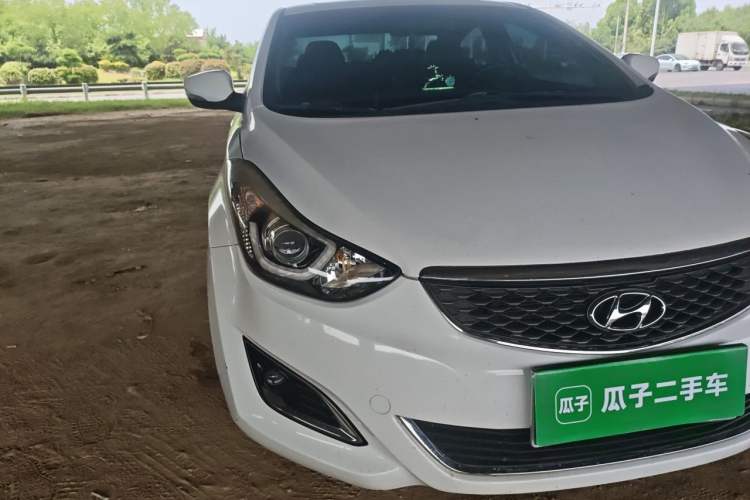 Used Hyundai Elantra (5th Generation / Langdong) 2016 1.6L Automatic Prestige Model Right Front Headlight