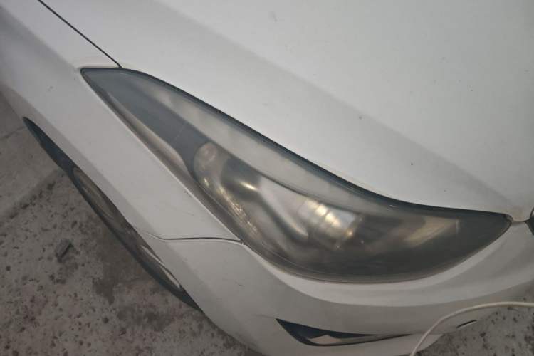 Used Hyundai Elantra (5th Generation / Langdong) 2016 1.6L Automatic Smart Version Right Front Headlight