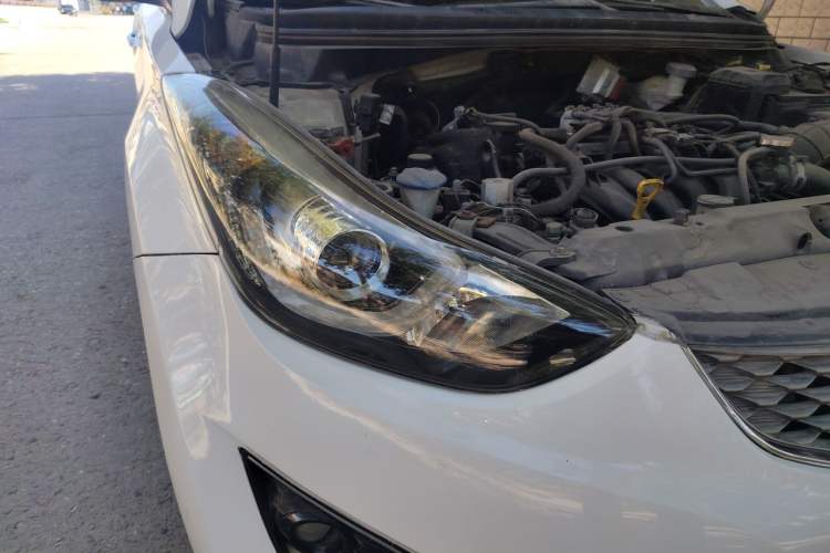 Used Hyundai Elantra (5th Generation / Langdong) 2016 1.6L Automatic Prestige Model Right Front Headlight