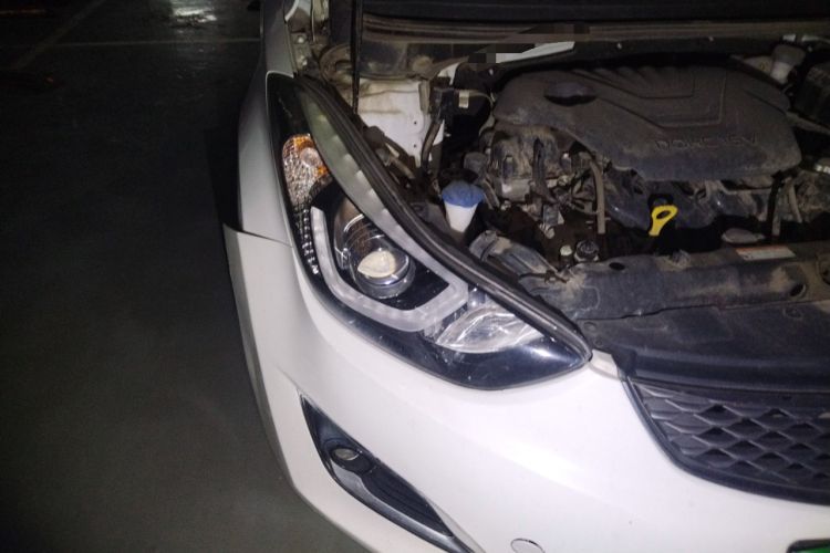Used Hyundai Elantra (5th Generation / Langdong) 2016 1.6L Manual Luxury Model Right Front Headlight