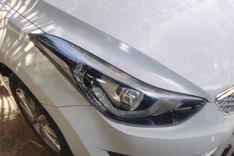 Used Hyundai Elantra (5th Generation / Langdong) 2016 1.6L Automatic Smart Version Right Front Headlight