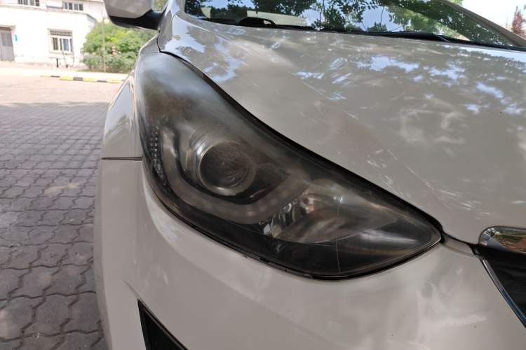 Used Hyundai Elantra (5th Generation / Langdong) 2016 1.6L Automatic Smart Version Right Front Headlight