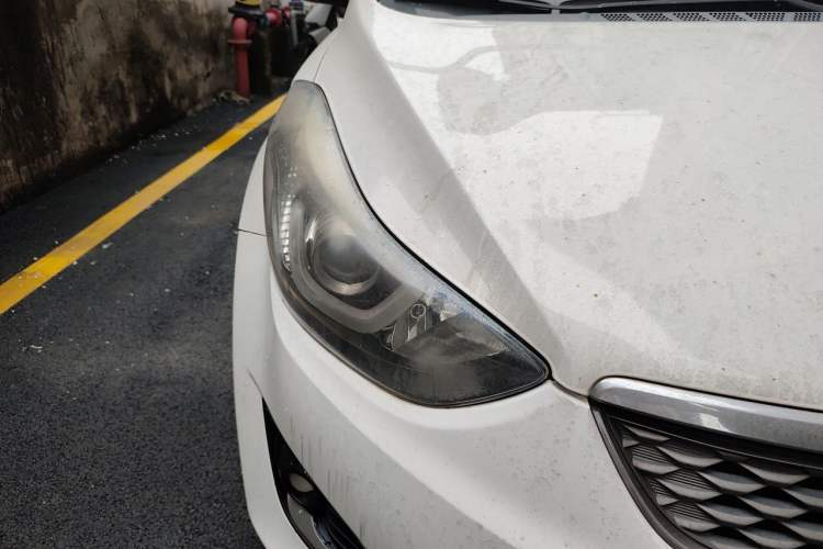 Used Hyundai Elantra (5th Generation / Langdong) 2016 1.6L Automatic Smart Version Right Front Headlight