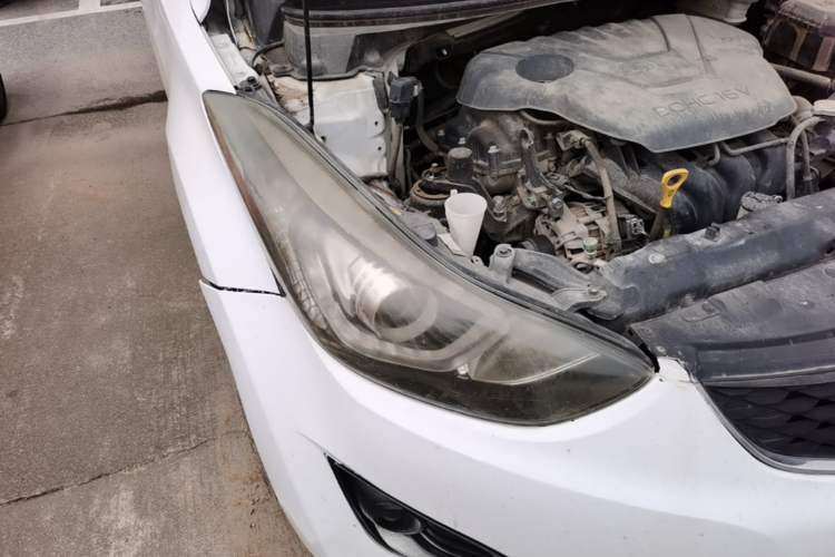 Used Hyundai Elantra (5th Generation / Langdong) 2016 1.6L Automatic Prestige Model Right Front Headlight