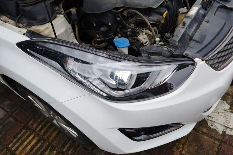Used Hyundai Elantra (5th Generation / Langdong) 2016 1.6L Automatic Prestige Model Right Front Headlight