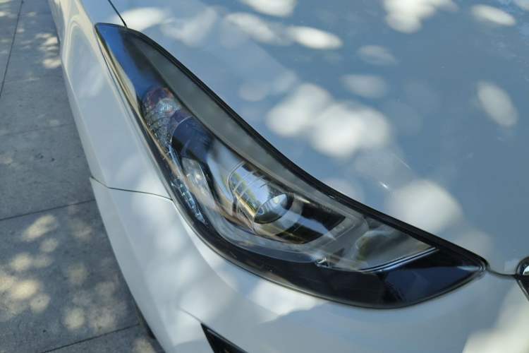 Used Hyundai Elantra (5th Generation / Langdong) 2016 1.6L Automatic Prestige Model Right Front Headlight