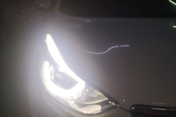 Used Hyundai Elantra (5th Generation / Langdong) 2016 1.6L Automatic Prestige Model Right Front Headlight