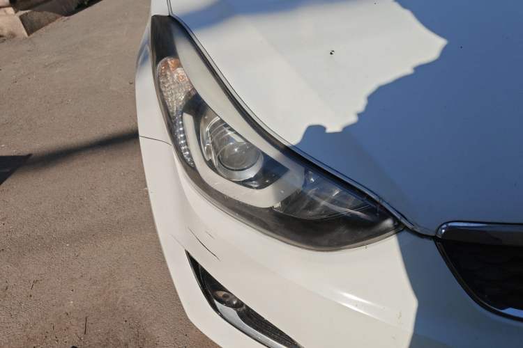Used Hyundai Elantra (5th Generation / Langdong) 2016 1.6L Manual Fashion Edition Right Front Headlight