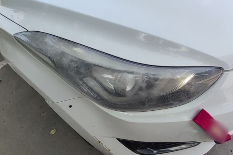 Used Hyundai Elantra (5th Generation / Langdong) 2016 1.6L Automatic Smart Version Right Front Headlight