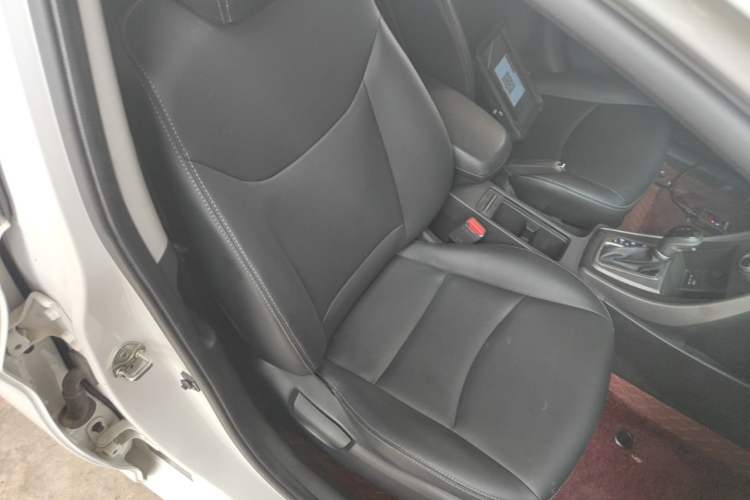 Used Hyundai Elantra (5th Generation / Langdong) 2016 1.6L Automatic Smart Version Right Front Seat