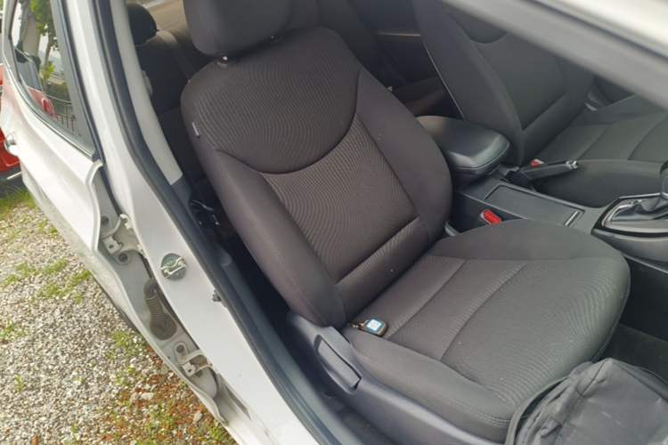Used Hyundai Elantra (5th Generation / Langdong) 2016 1.6L Automatic Prestige Model Right Front Seat