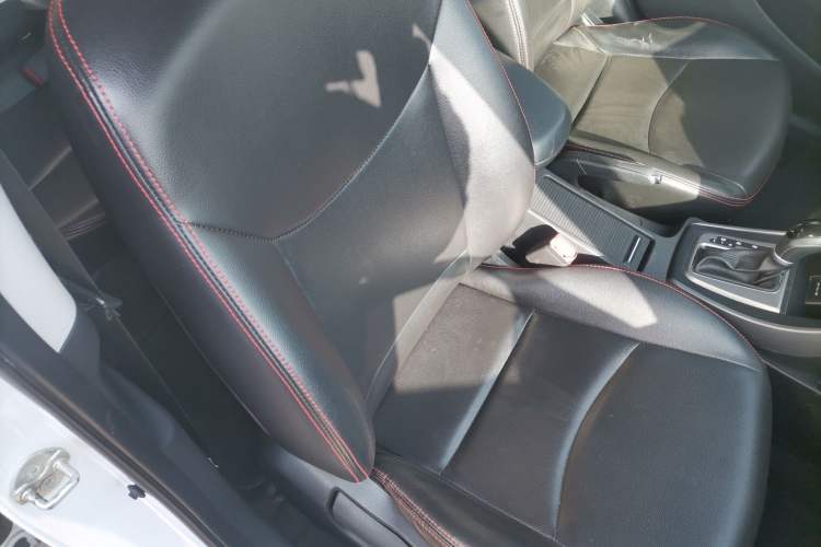 Used Hyundai Elantra (5th Generation / Langdong) 2016 1.6L Automatic Smart Version Right Front Seat