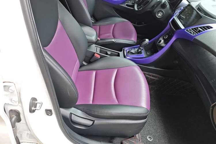 Used Hyundai Elantra (5th Generation / Langdong) 2016 1.6L Automatic Smart Version Right Front Seat