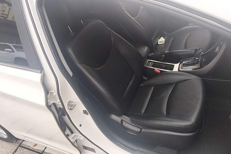 Used Hyundai Elantra (5th Generation / Langdong) 2016 1.6L Automatic Prestige Model Right Front Seat
