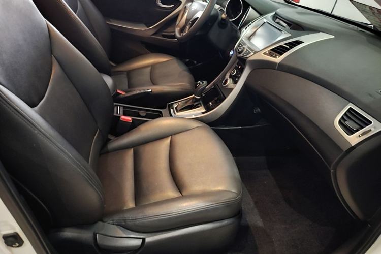 Used Hyundai Elantra (5th Generation / Langdong) 2016 1.6L Automatic Prestige Model Right Front Seat