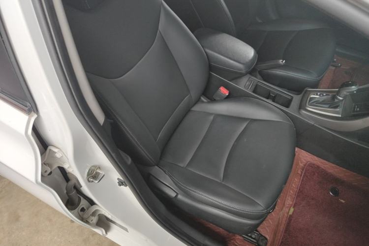 Used Hyundai Elantra (5th Generation / Langdong) 2016 1.6L Automatic Smart Version Right Front Seat