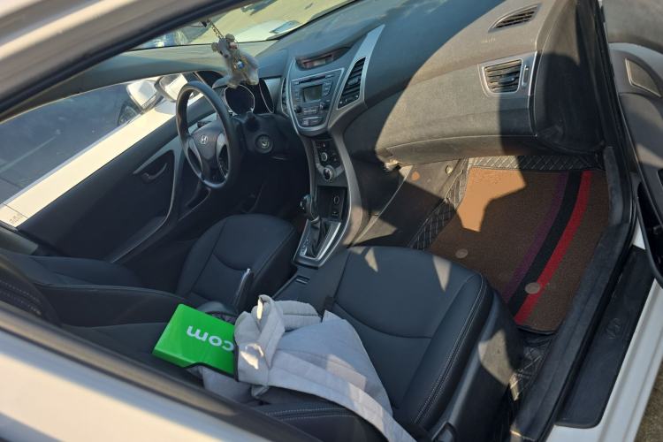 Used Hyundai Elantra (5th Generation / Langdong) 2016 1.6L Automatic Smart Version Right Front Seat