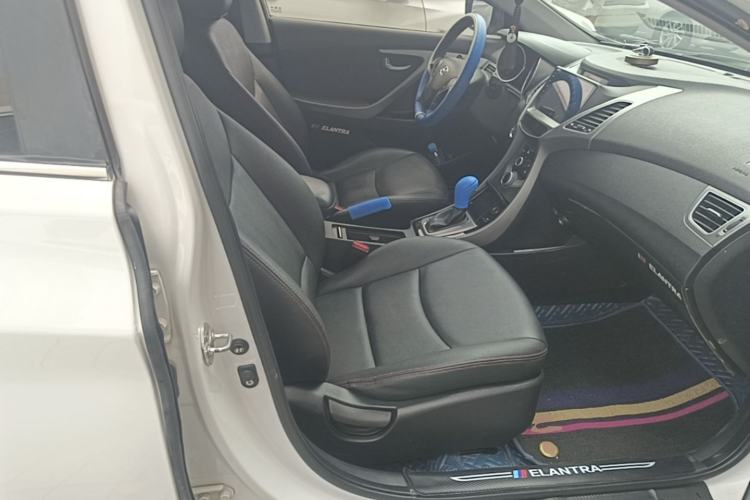 Used Hyundai Elantra (5th Generation / Langdong) 2016 1.6L Automatic Prestige Model Right Front Seat