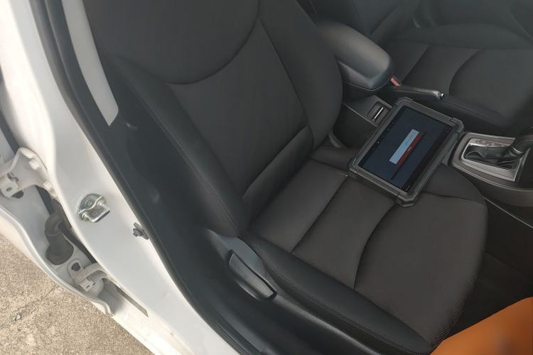 Used Hyundai Elantra (5th Generation / Langdong) 2016 1.6L Automatic Smart Version Right Front Seat