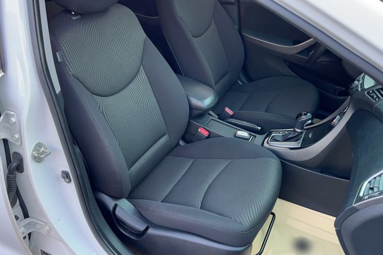 Used Hyundai Elantra (5th Generation / Langdong) 2016 1.6L Automatic Prestige Model Right Front Seat