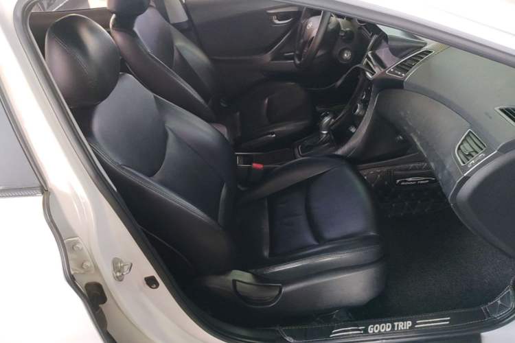 Used Hyundai Elantra (5th Generation / Langdong) 2016 1.6L Automatic Smart Version Right Front Seat