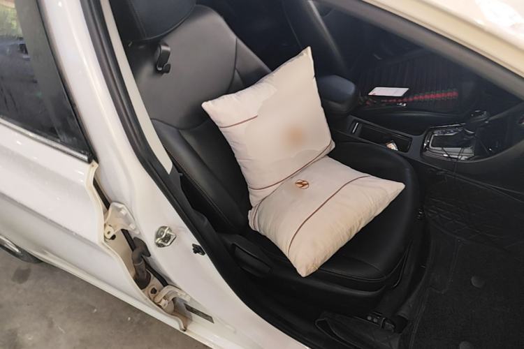 Used Hyundai Elantra (5th Generation / Langdong) 2016 1.6L Automatic Prestige Model Right Front Seat