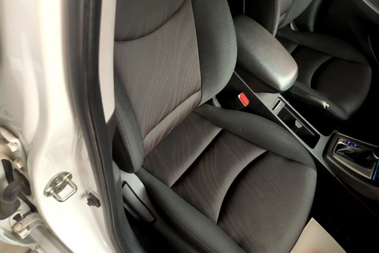 Used Hyundai Elantra (5th Generation / Langdong) 2016 1.6L Automatic Smart Version Right Front Seat