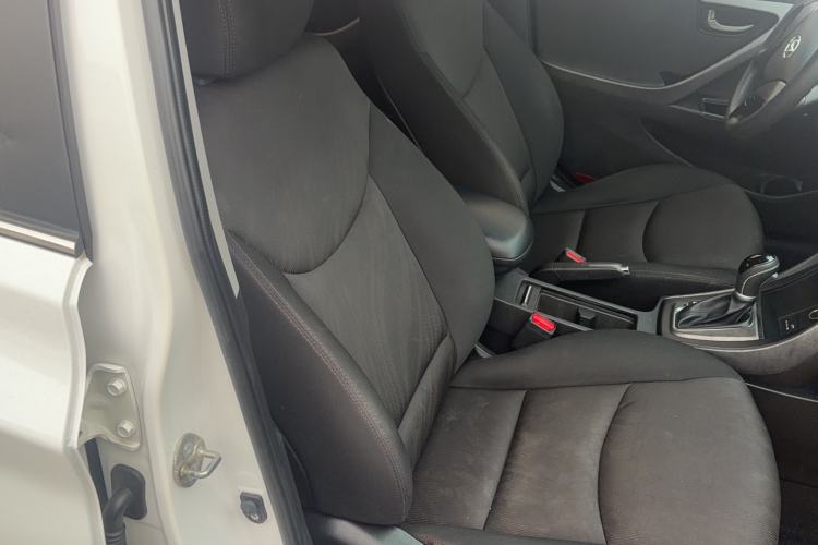 Used Hyundai Elantra (5th Generation / Langdong) 2016 1.6L Automatic Smart Version Right Front Seat
