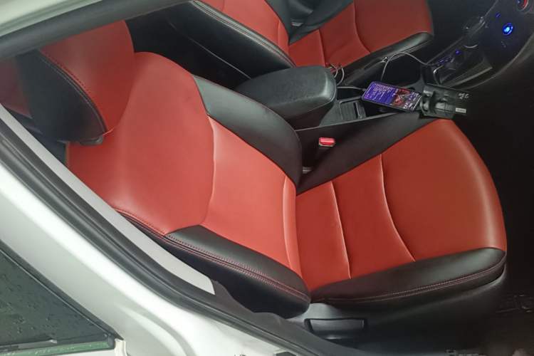 Used Hyundai Elantra (5th Generation / Langdong) 2016 1.6L Automatic Prestige Model Right Front Seat